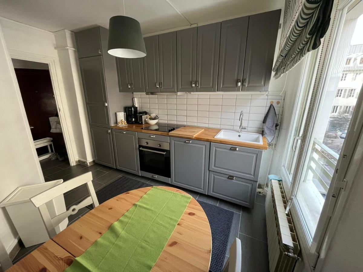 Superbe Appartement Au Hypercentre De Chambéry Exteriör bild